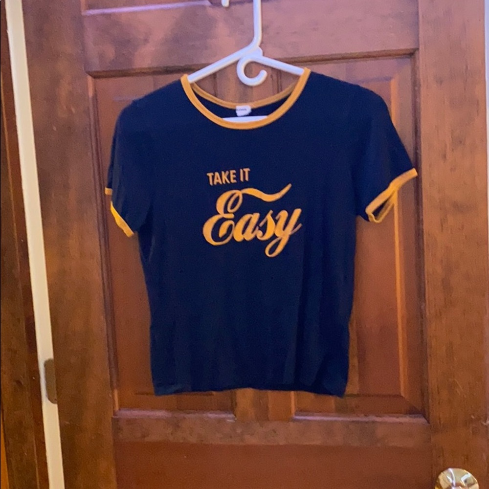 navy blue tee shirt